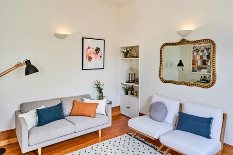 Photo of property in 1 Mcfarlane Street, Mount Victoria, Wellington, 6011