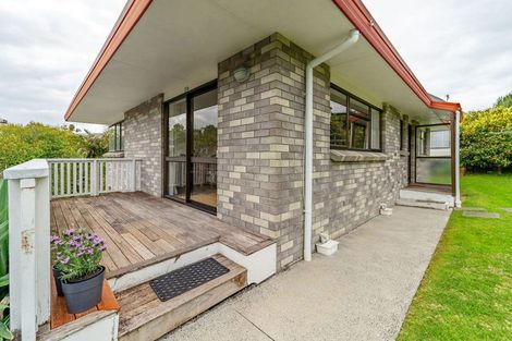 Photo of property in 27c Omokoroa Road, Omokoroa, 3114