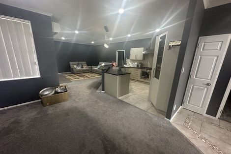 Photo of property in 19 Breon Place, Flat Bush, Auckland, 2016