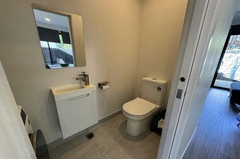 Photo of property in 7/37 Camelot Place, Glenfield, Auckland, 0629