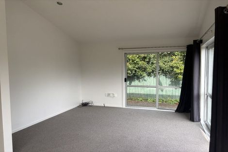 Photo of property in 17 Aronui Terrace, Kelston, Auckland, 0602