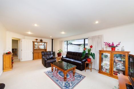 Photo of property in 102 Jickell Street, Hokowhitu, Palmerston North, 4410