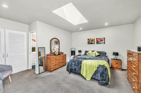 Photo of property in 140 Kendal Avenue, Burnside, Christchurch, 8053