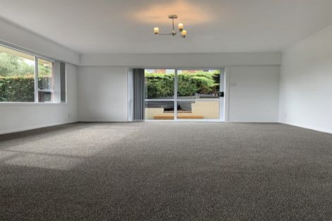 Photo of property in 15 Liston Crescent, Cockle Bay, Auckland, 2014
