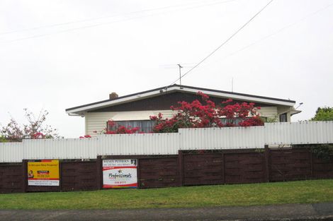 Photo of property in 35 Old Onerahi Road, Onerahi, Whangarei, 0110