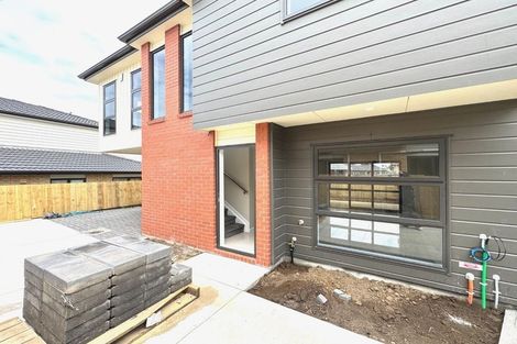 Photo of property in 8a Kelvyn Grove, Hillpark, Auckland, 2102