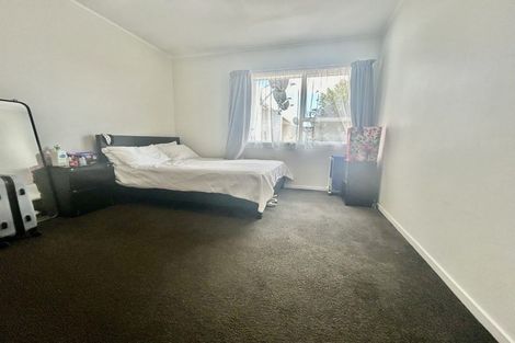 Photo of property in 8/318 Te Atatu Road, Te Atatu South, Auckland, 0610