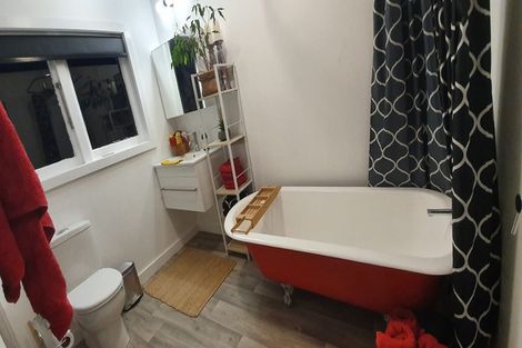 Photo of property in 4 Railway Terrace, Ohau, Levin, 5570