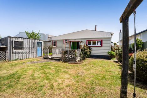 Photo of property in 54 Disraeli Street, Hawera, 4610
