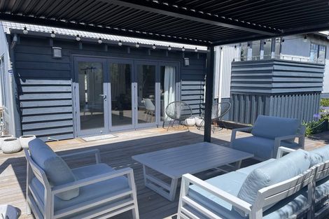 Photo of property in 16 Beach Crescent, Waikuku Beach, 7473