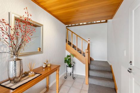 Photo of property in 8a Woodlau Rise, Huntsbury, Christchurch, 8022