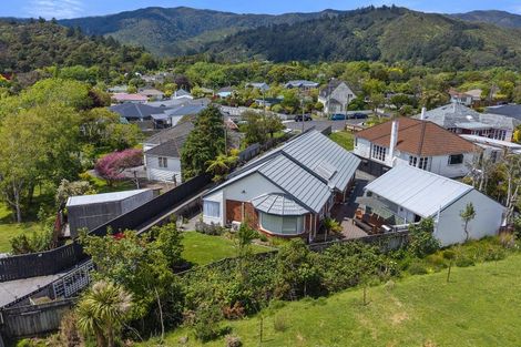 Photo of property in 2/21 Sharpe Crescent, Wainuiomata, Lower Hutt, 5014