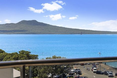 Photo of property in 3d/175 Hurstmere Road, Takapuna, Auckland, 0622