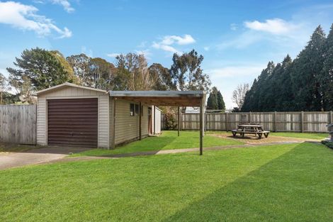 Photo of property in 69 Aquarius Drive, Kawaha Point, Rotorua, 3010