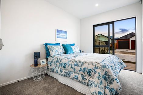 Photo of property in 12 Taiororua Avenue, Massey, 0614