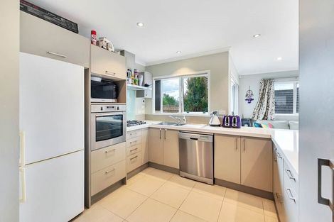Photo of property in 11 Mural Place, Greenhithe, Auckland, 0632