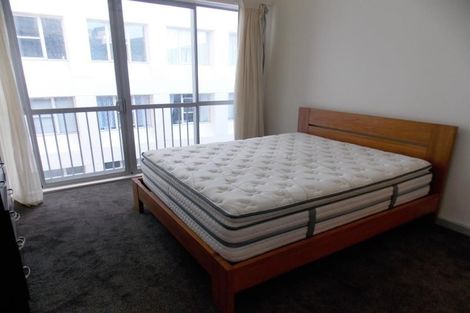 Photo of property in Terrace Heights Apartments, 2/163p The Terrace, Wellington Central, Wellington, 6011