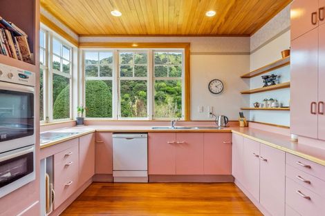 Photo of property in 69 Tilley Road, Paekakariki, 5034