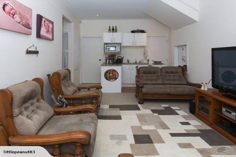 Photo of property in 72 Kurnell Drive, Botany Downs, Auckland, 2010