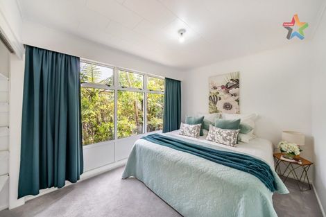 Photo of property in 35 Harbour View Road, Harbour View, Lower Hutt, 5010