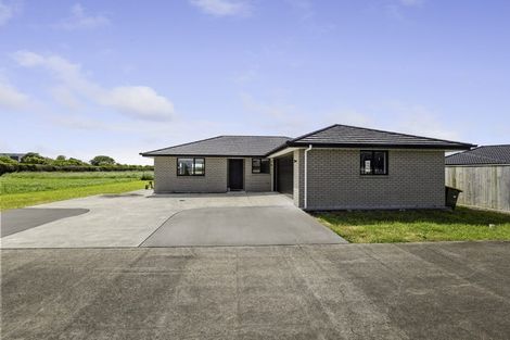 Photo of property in 34 County Drive, Hawera, 4610