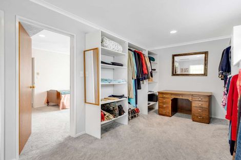 Photo of property in 24 Webb Place, Taradale, Napier, 4112