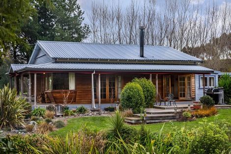 Photo of property in 841 Cowper Road, Dannevirke, 4976