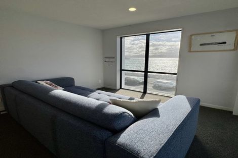 Photo of property in 10/148 Evans Bay Parade, Roseneath, Wellington, 6021