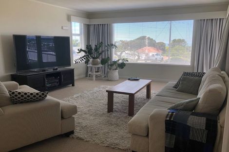 Photo of property in 9 Lismore Street, Strandon, New Plymouth, 4312