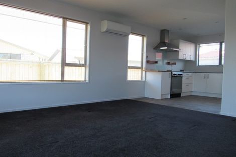 Photo of property in 2/10 Stacey Place, Woolston, Christchurch, 8062