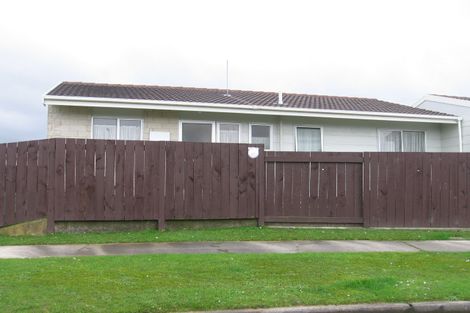 Photo of property in 22 Tiller Close, Kelvin Grove, Palmerston North, 4414