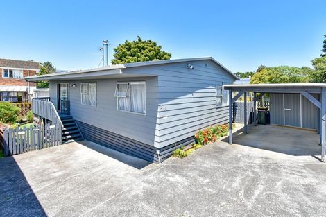 Photo of property in 2/33 Pah Road, Papatoetoe, Auckland, 2025