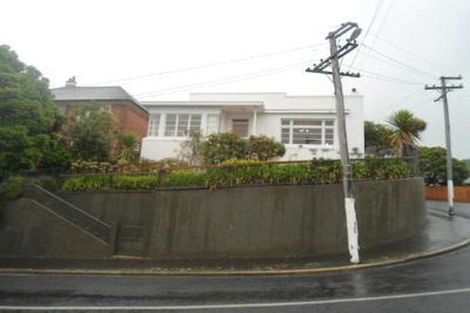 Photo of property in 19 Cliffs Road, Saint Clair, Dunedin, 9012