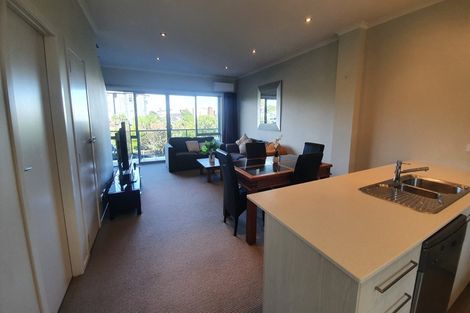 Photo of property in The Strand, 4/16 Ronald Street, Strandon, New Plymouth, 4312