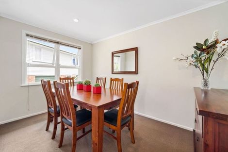 Photo of property in 1/8 Arrow Road, Forrest Hill, Auckland, 0620
