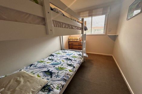 Photo of property in 2 Heuchan Lane, Wanaka, 9305