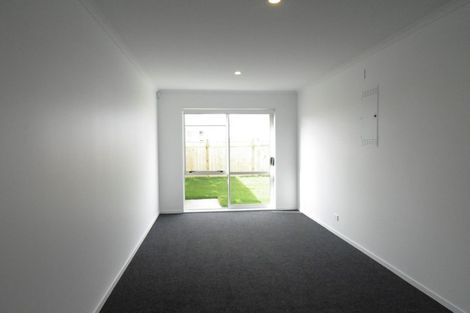 Photo of property in 7 Forbes Mccammon Drive, Swanson, Auckland, 0614