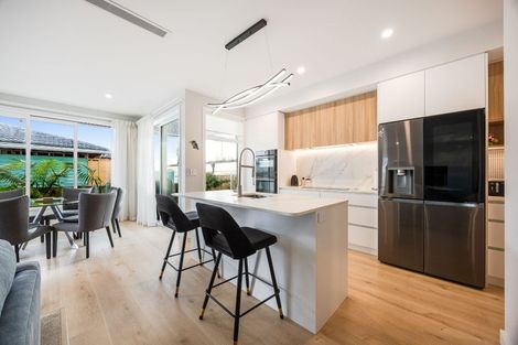 Photo of property in 63 Milford Road, Milford, Auckland, 0620