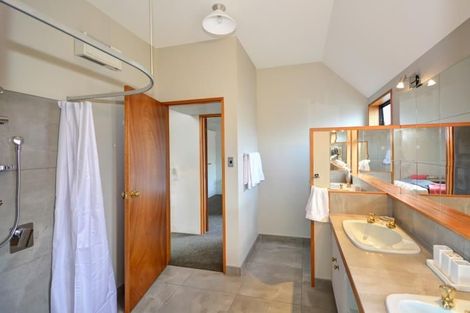 Photo of property in 54 Kinmont Crescent, Kinmont Park, Mosgiel, 9024