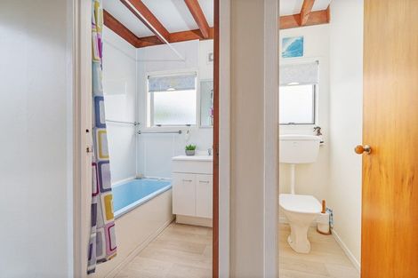 Photo of property in 12 Captain Cook Road, Cooks Beach, Whitianga, 3591