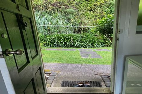 Photo of property in 4/2b Queensway, Three Kings, Auckland, 1024