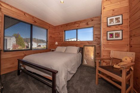 Photo of property in 6 Deemac Street, Reefton, 7830