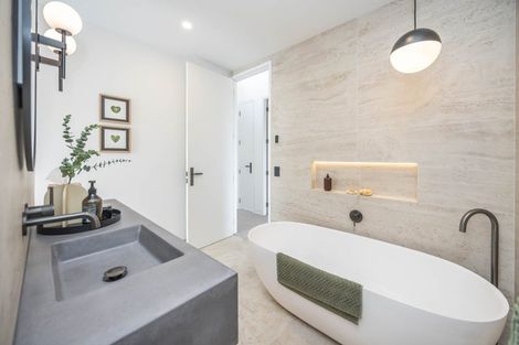 Photo of property in 43 Saint Andrews Terrace, St Andrews, Hamilton, 3200