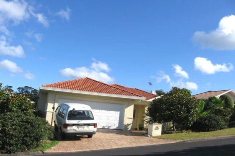 Photo of property in 6 Godwin Court, Unsworth Heights, Auckland, 0632