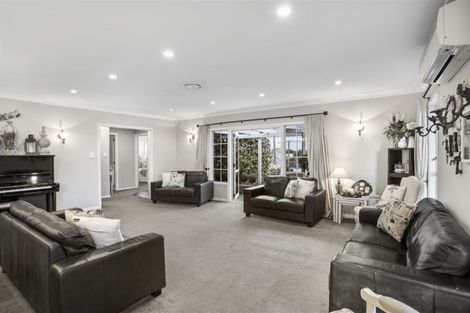 Photo of property in 12 Oakdale Road, Mount Roskill, Auckland, 1041