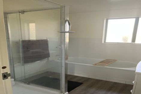 Photo of property in 15a Craddock Street, Waterloo, Lower Hutt, 5011