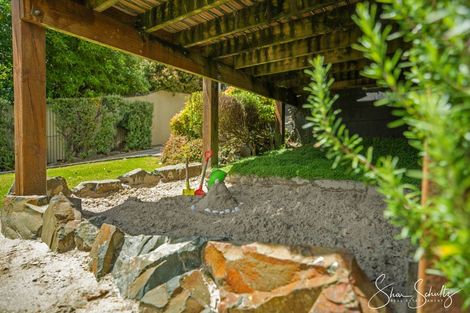 Photo of property in 21 View Street, Maungaturoto, 0520