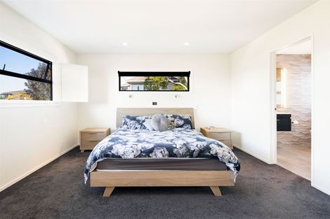 Photo of property in 20 Renoir Street, West Harbour, Auckland, 0618