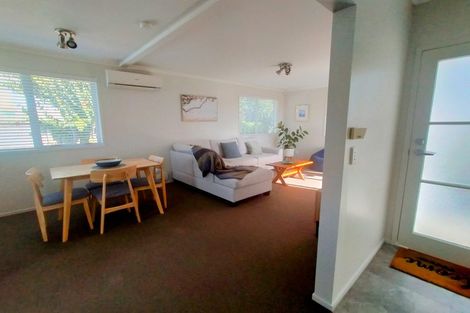 Photo of property in 10 Doone Place, Massey, Auckland, 0614
