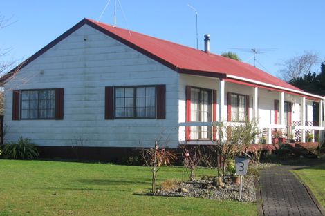 Photo of property in 3 Keryn Place, Opaheke, Papakura, 2113